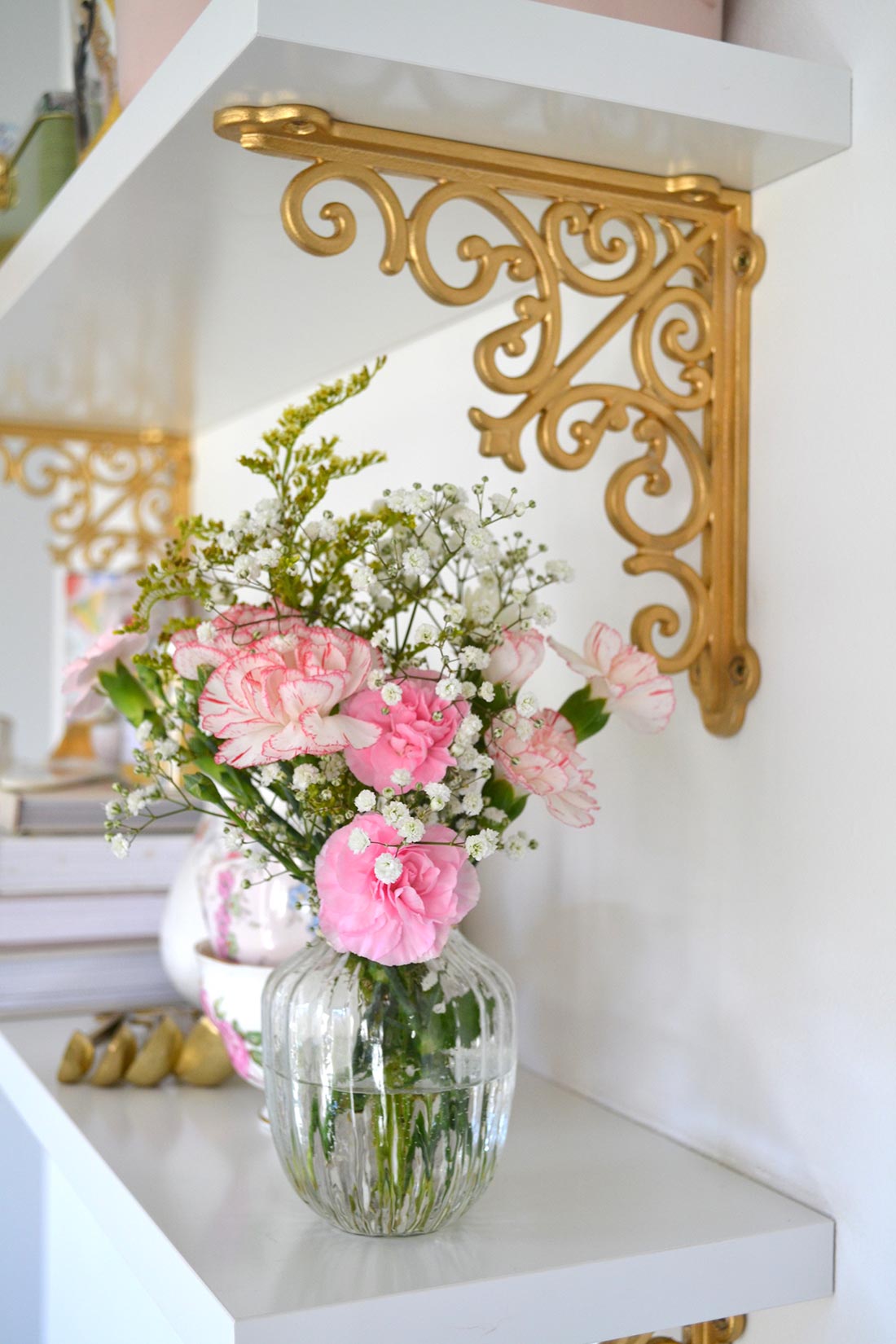 D.I.Y Ornate Kitchen Shelves • Hollie Berries